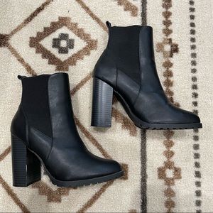 Slip On Black booties
